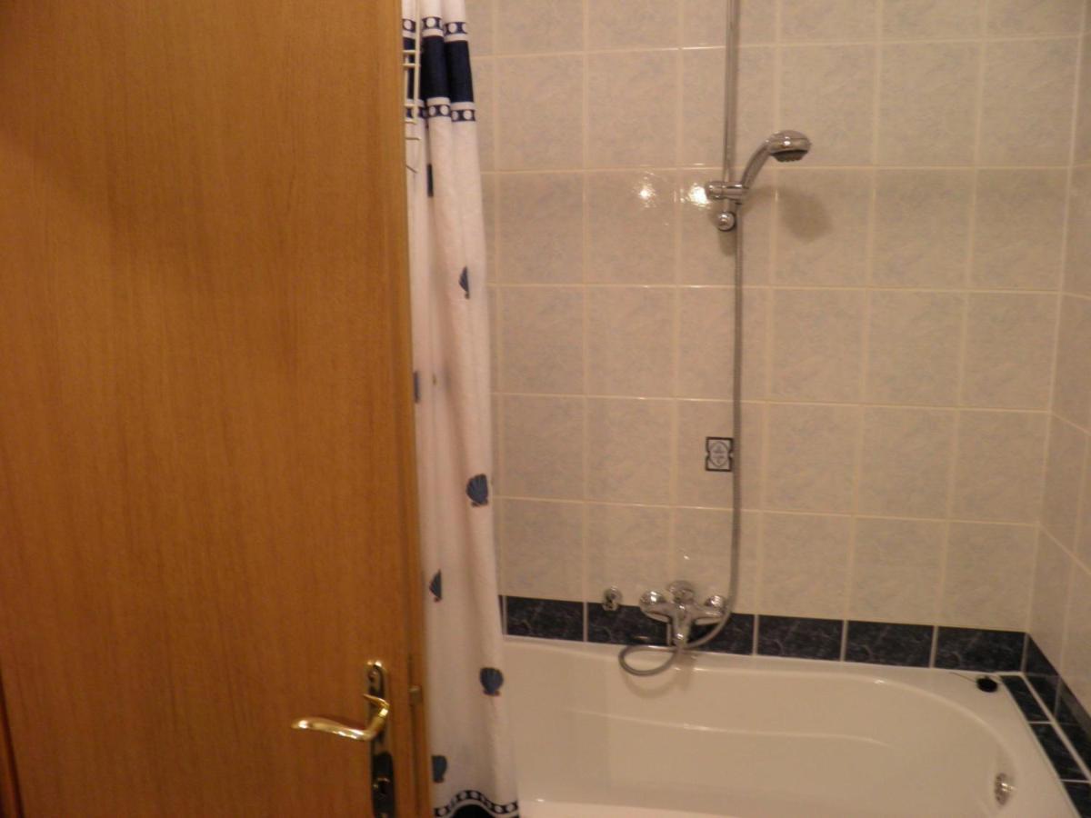 Apartment Mladinic Brac Pucisca Bagian luar foto